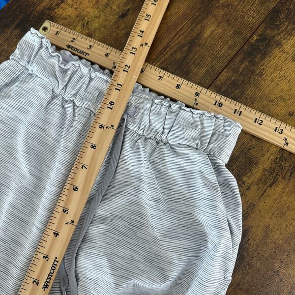 Lululemon keep moving pant size 2 gray stretch drawstring elastic casual - Picture 8 of 10
